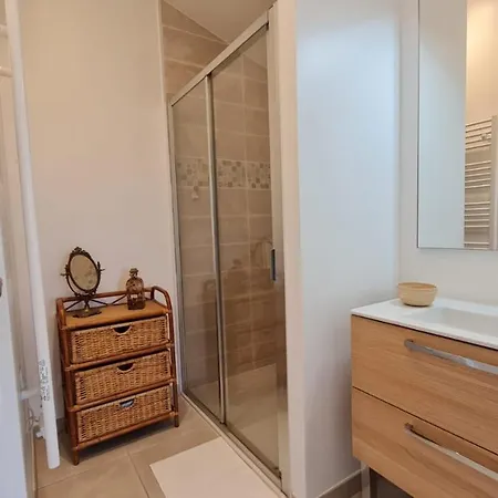 Spacieux T3 Proche Golf Avec Vue Montagne Apartamento